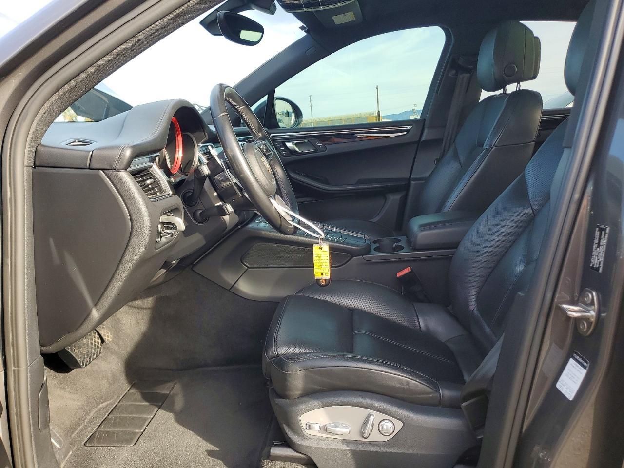 2016 Porsche Macan s