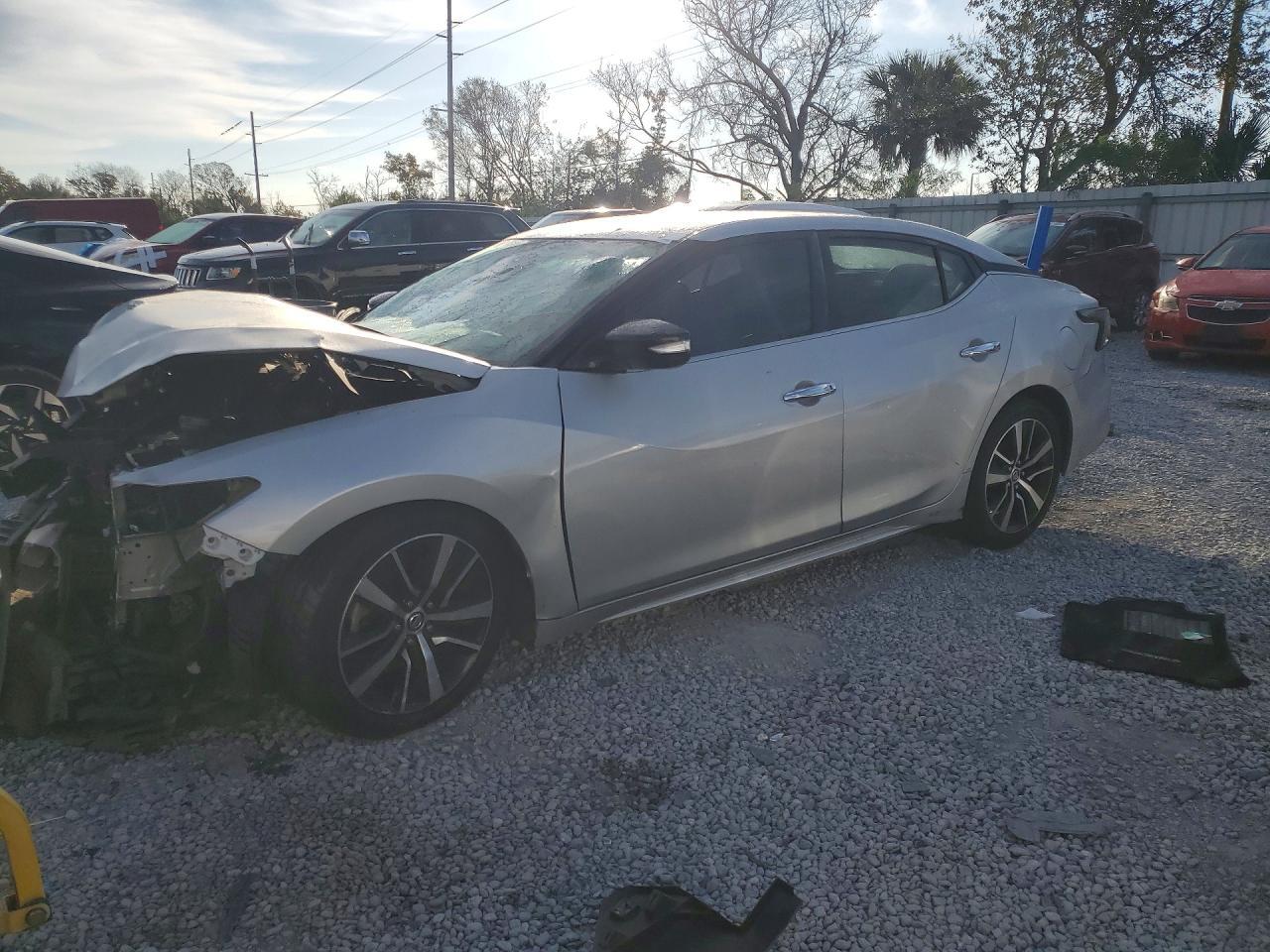 2022 Nissan Maxima sv