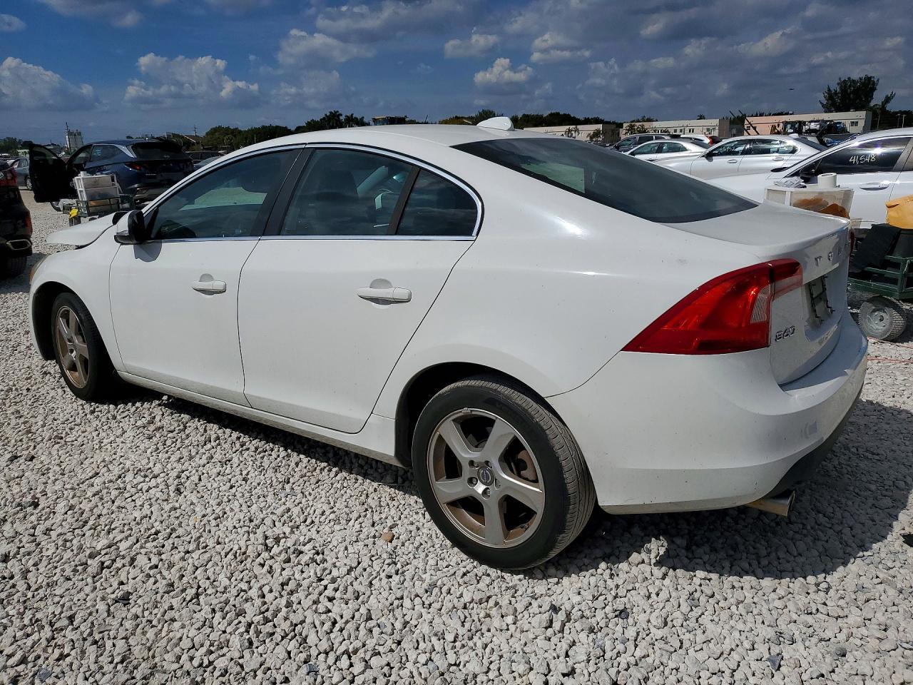 2013 Volvo S60 T5