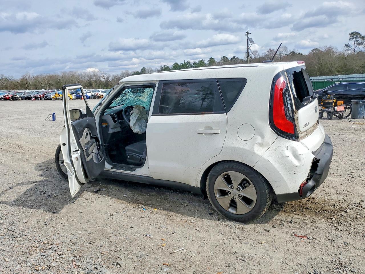 2016 KIA Soul Base