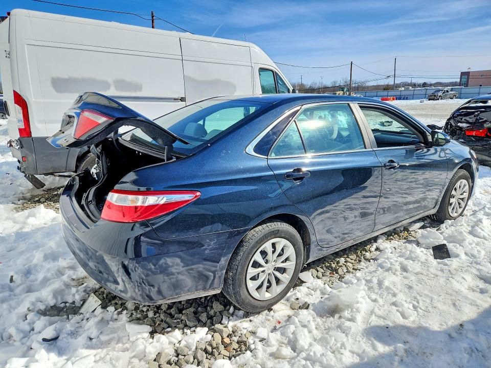 2017 Toyota Camry le