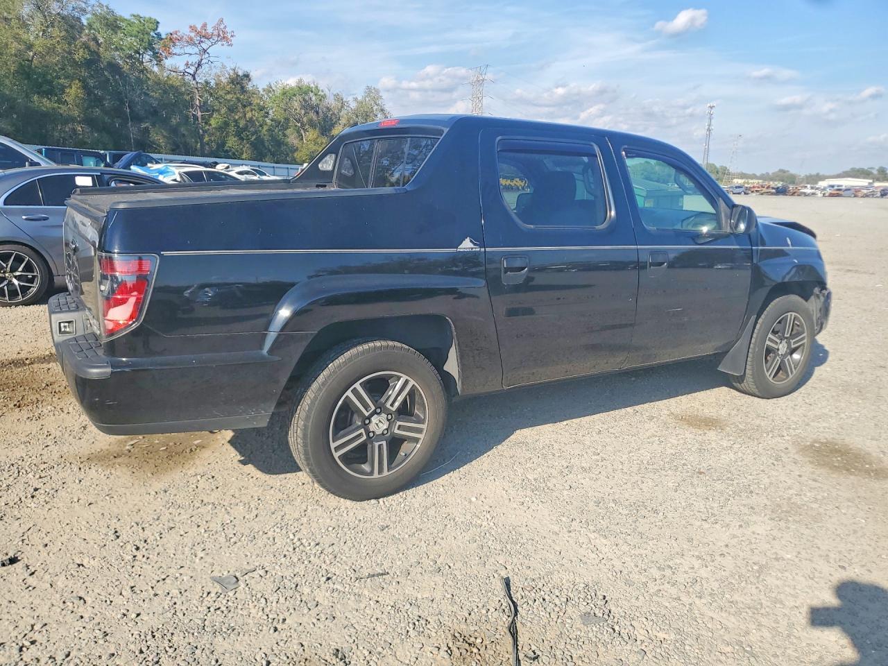2014 Honda Ridgeline Sport