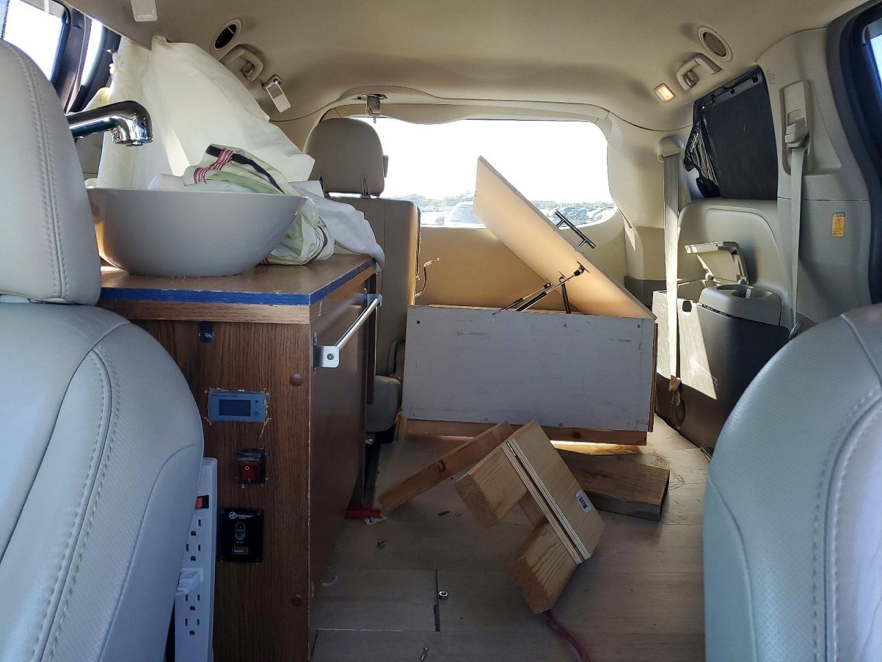 2011 Toyota Sienna XLE 8-Passenger