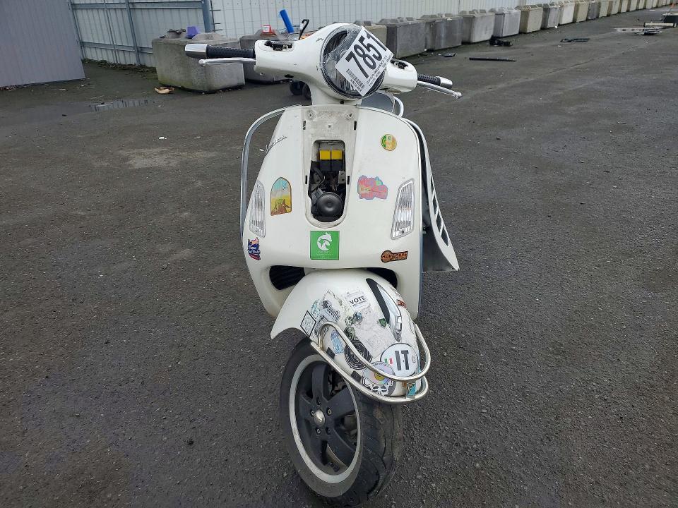 2009 Vespa GTS 250