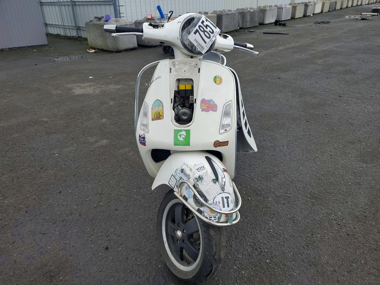 2009 Vespa GTS 250