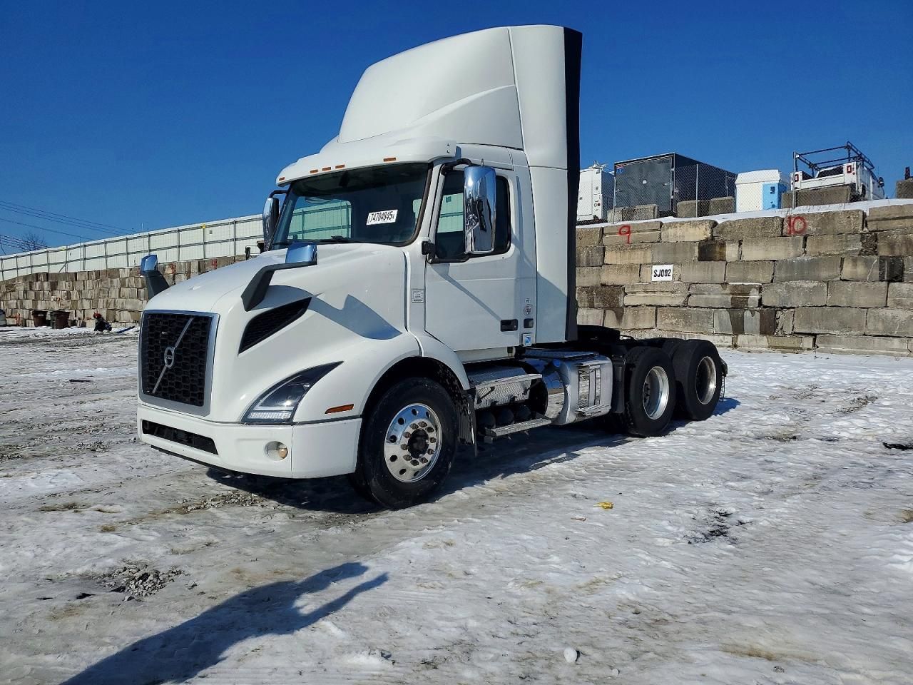 2020 Volvo VNR