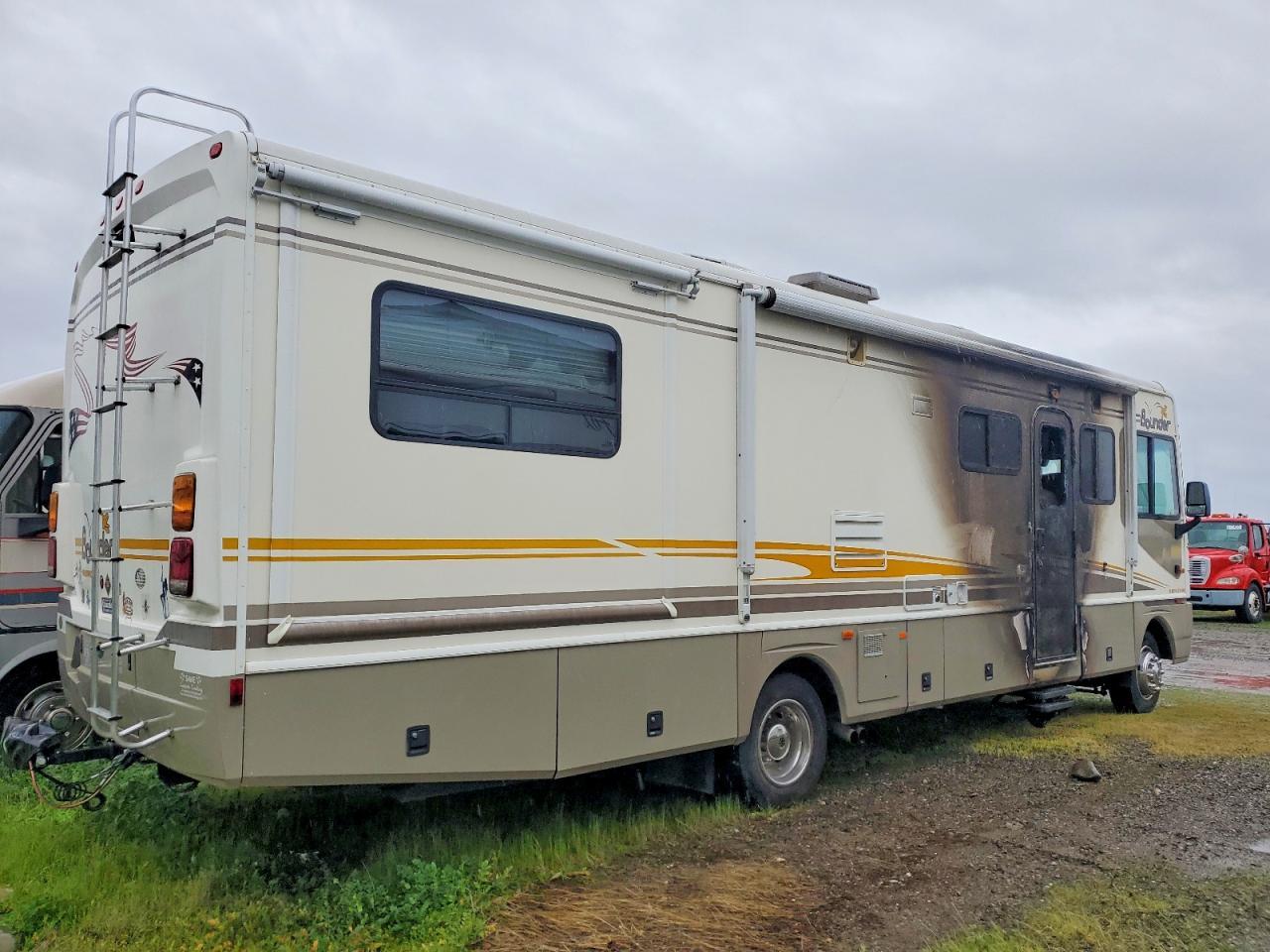 2003 Fleetwood 2003 Flet Bounder-RV