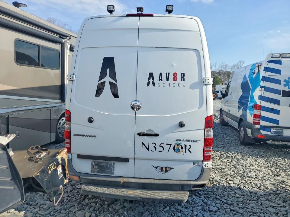 2014 Freightliner Sprinter 2500 Utility / Servicevan