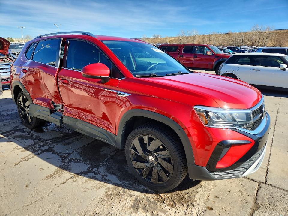 2024 Volkswagen Taos se