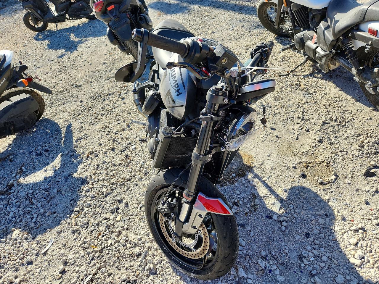 2022 Trum Trident 660