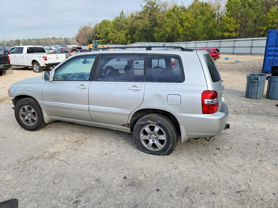 2004 Toyota Highlander Base