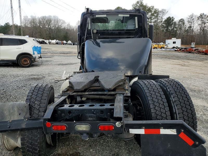 2022 International Rh613 Semi Truck