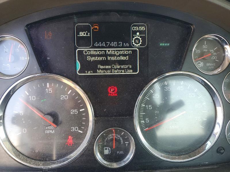 2016 Kenworth T680 Semi Truck