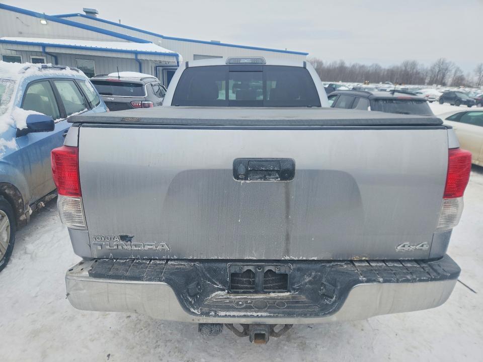 2013 Toyota Tundra Double cab SR5