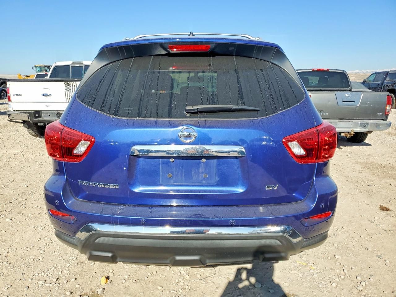 2017 Nissan Pathfinder s