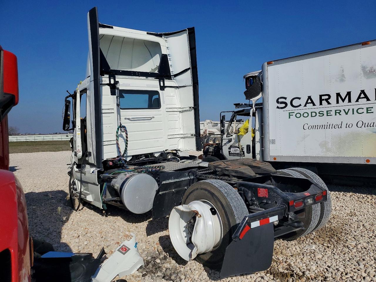 2025 Volvo VNR Semi Truck