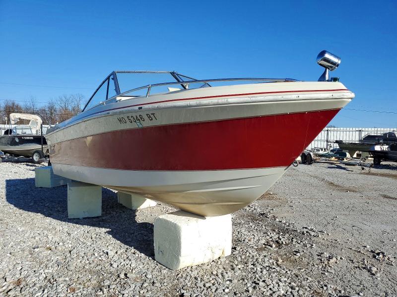 1984 Larson Boat