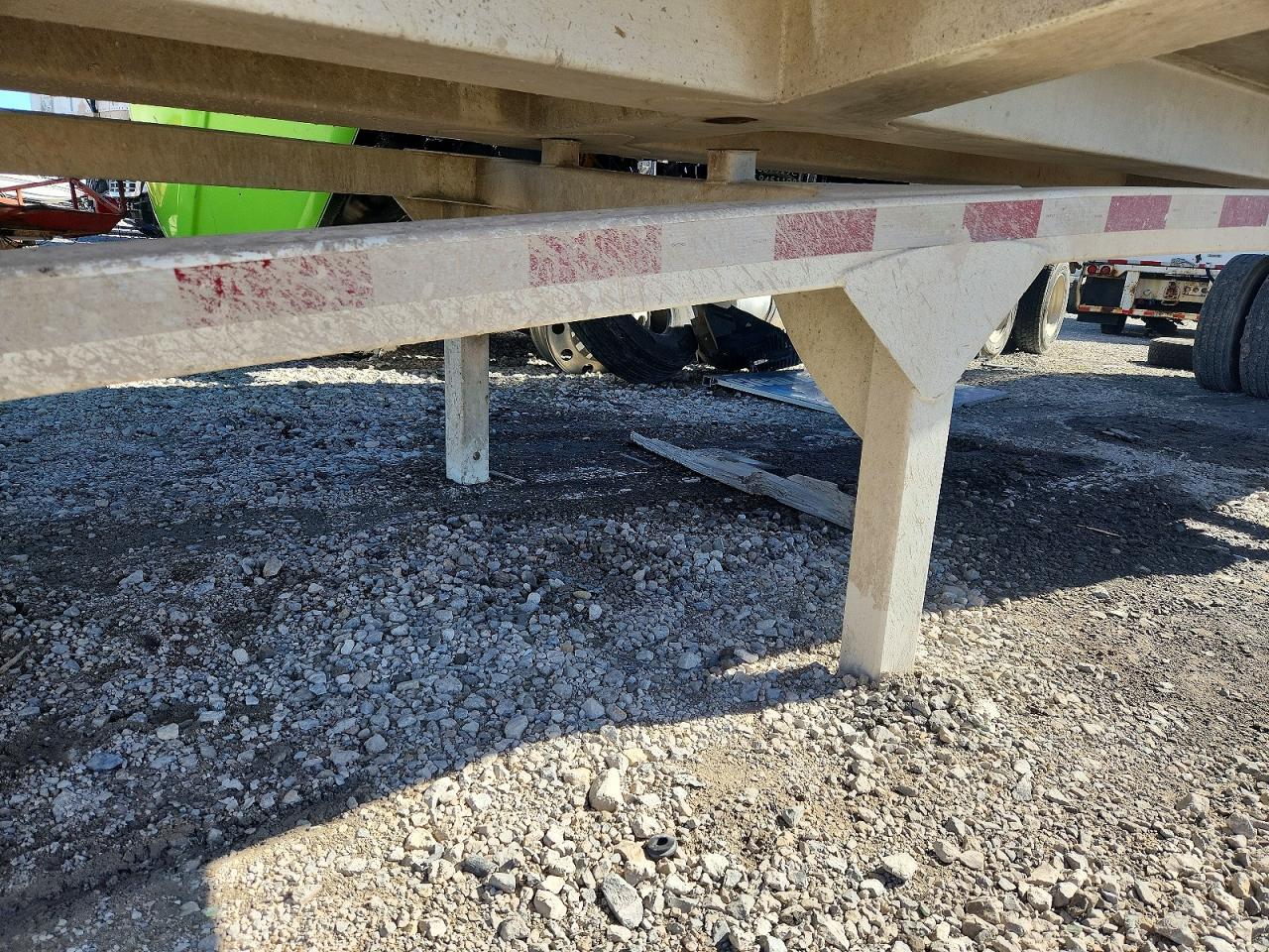 2016 Construction 2016 Cosn Unknown-END Dump Trailer