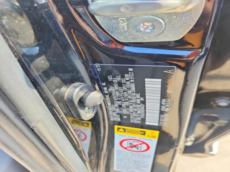 2013 Toyota Highlander Base