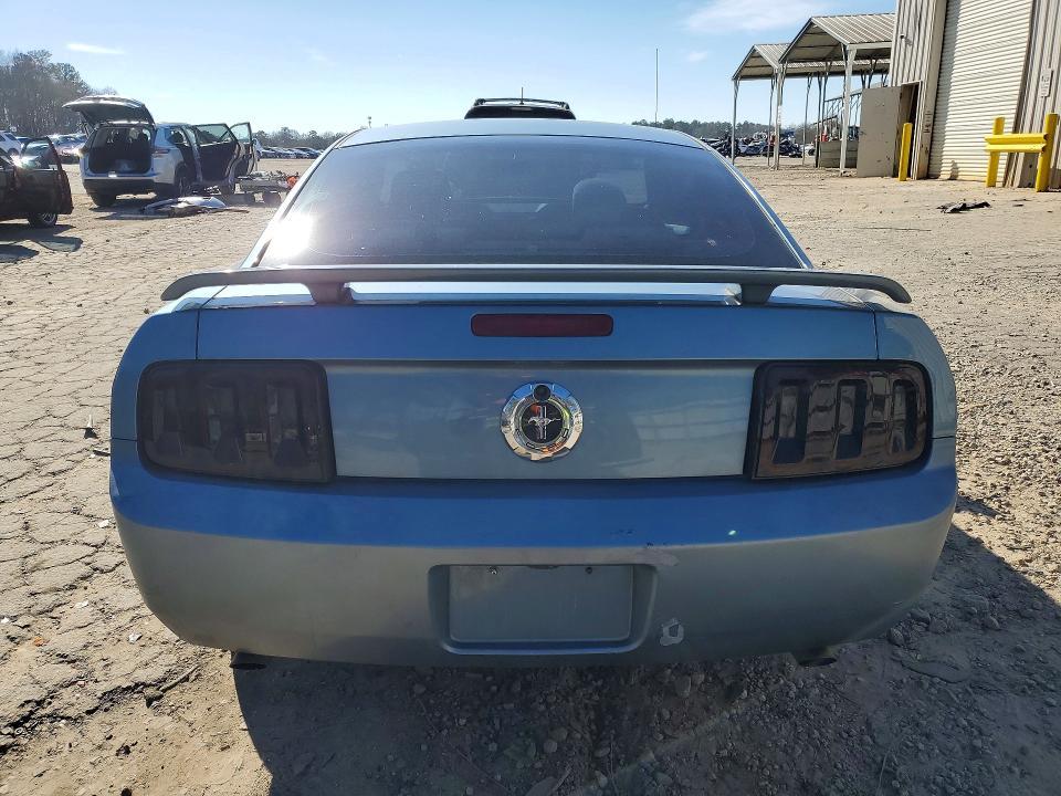 2005 Ford Mustang