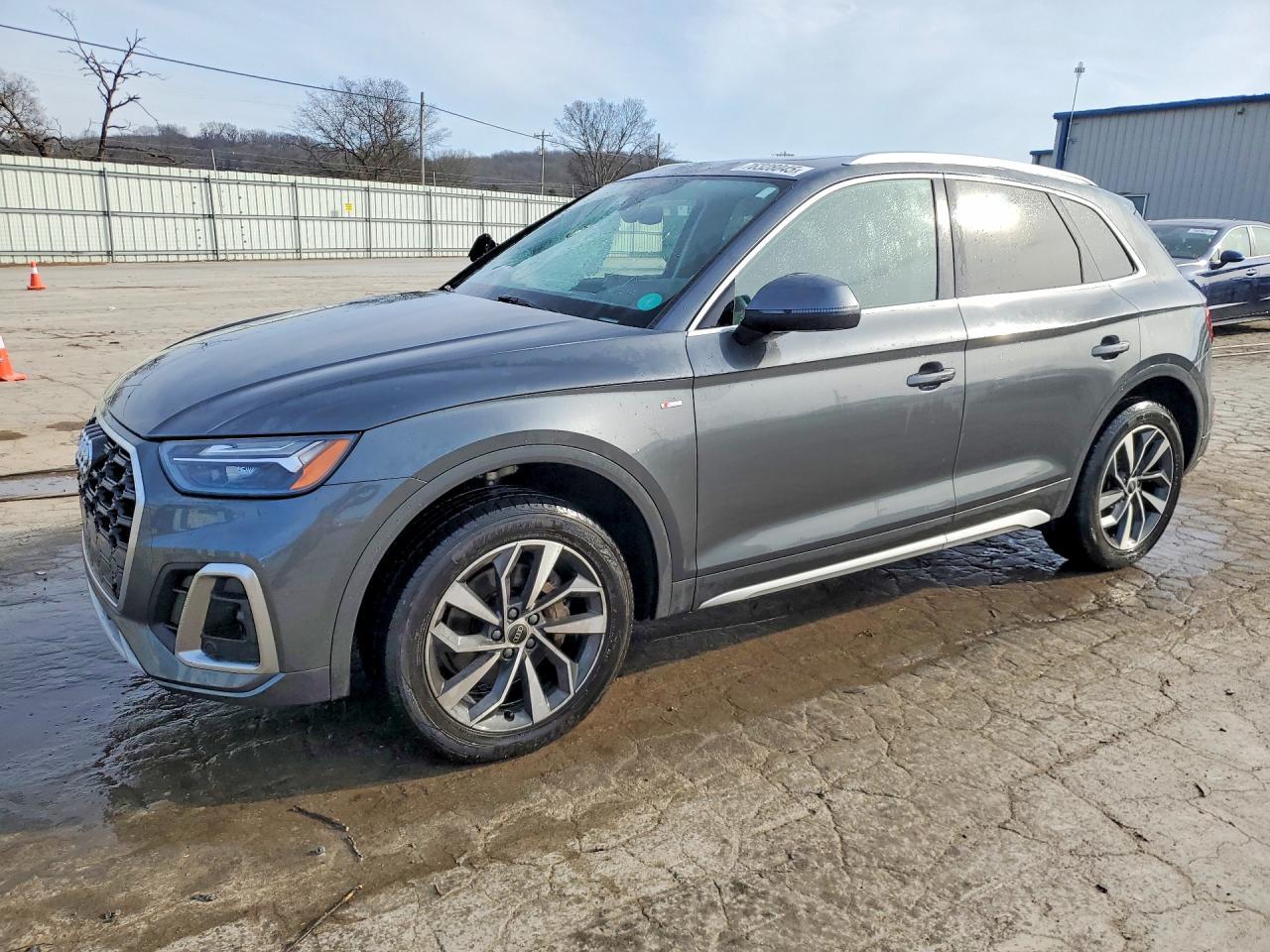 2023 Audi Q5 Premium Plus 45