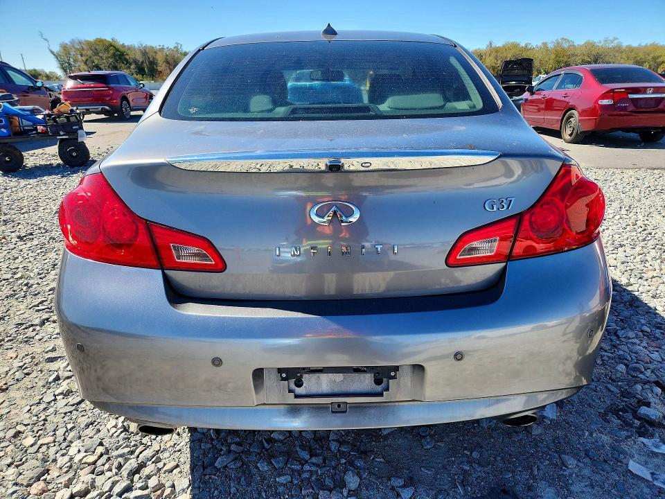 2011 Infiniti G37 Sedan Journey