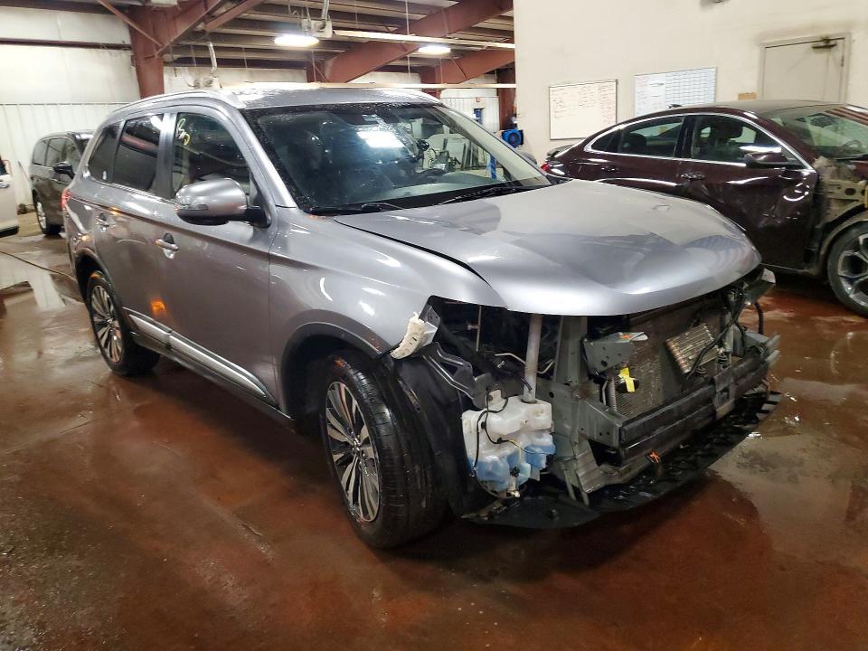 2020 Mitsubishi Outlander se