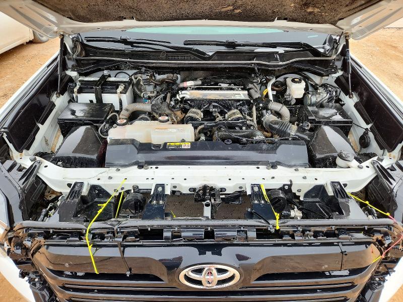 2023 Toyota Tundra Double cab sr