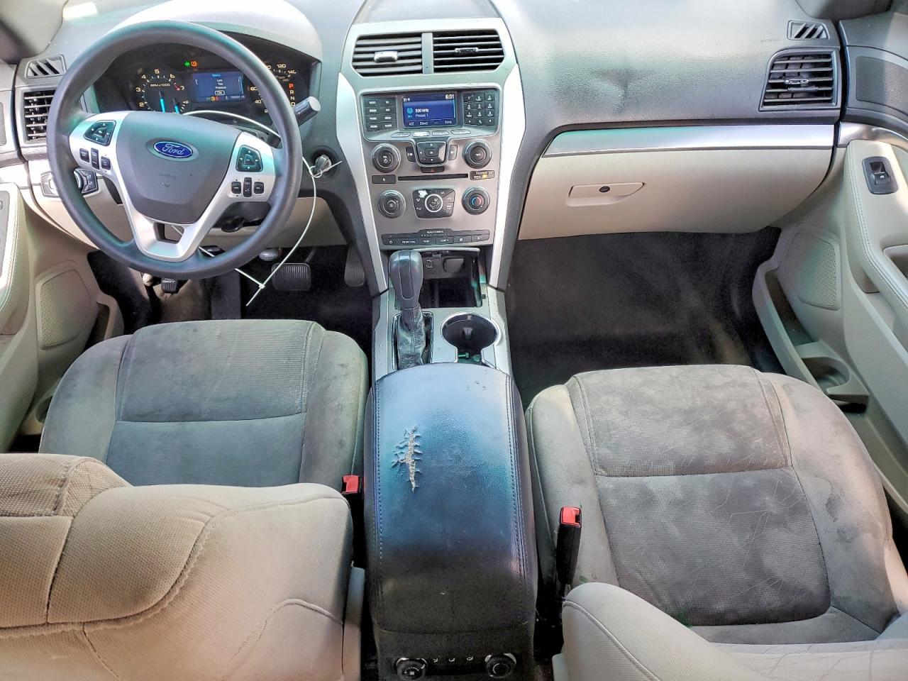2015 Ford Explorer