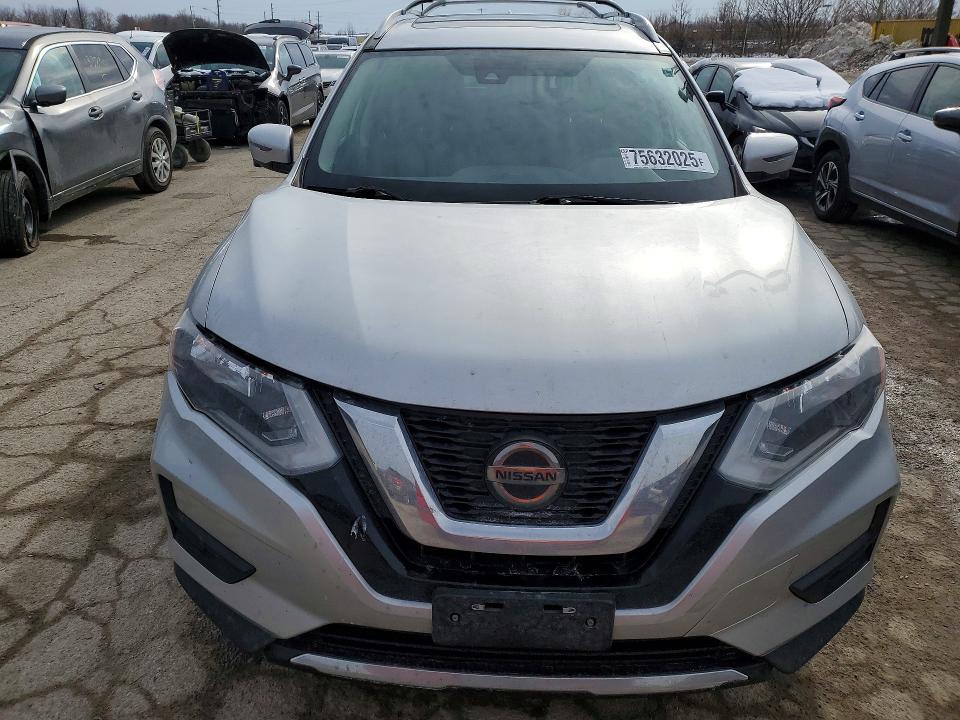 2019 Nissan Rogue sv
