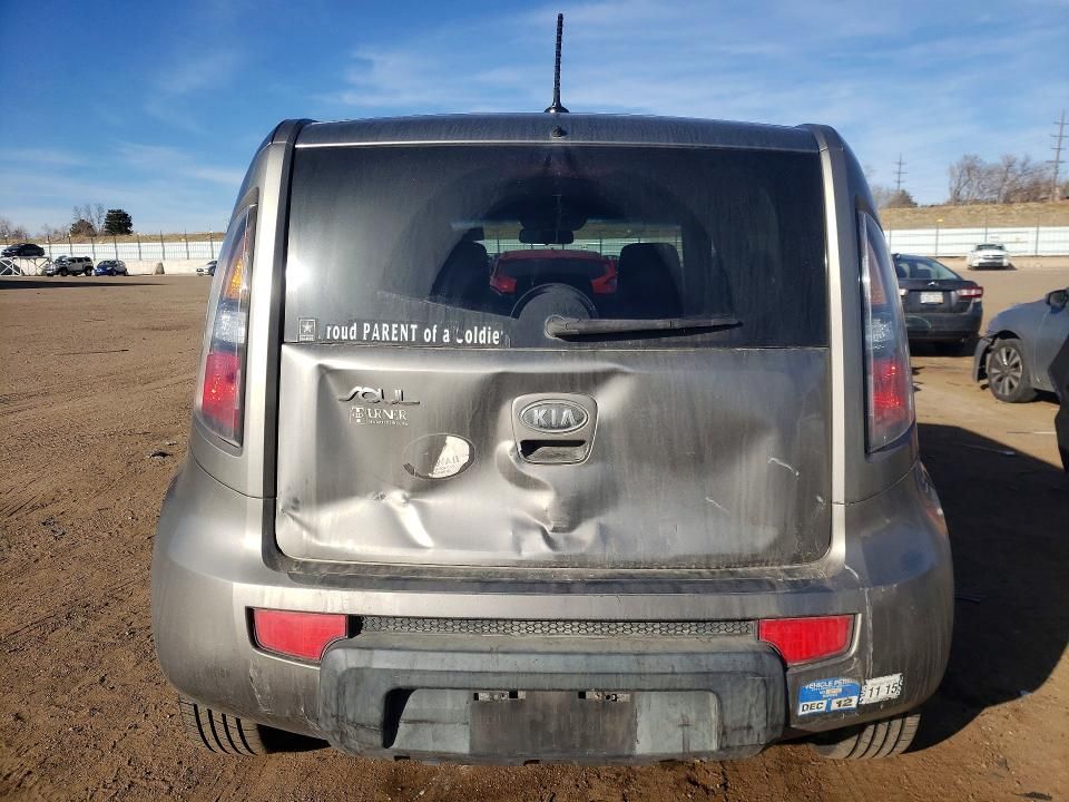 2011 KIA Soul +