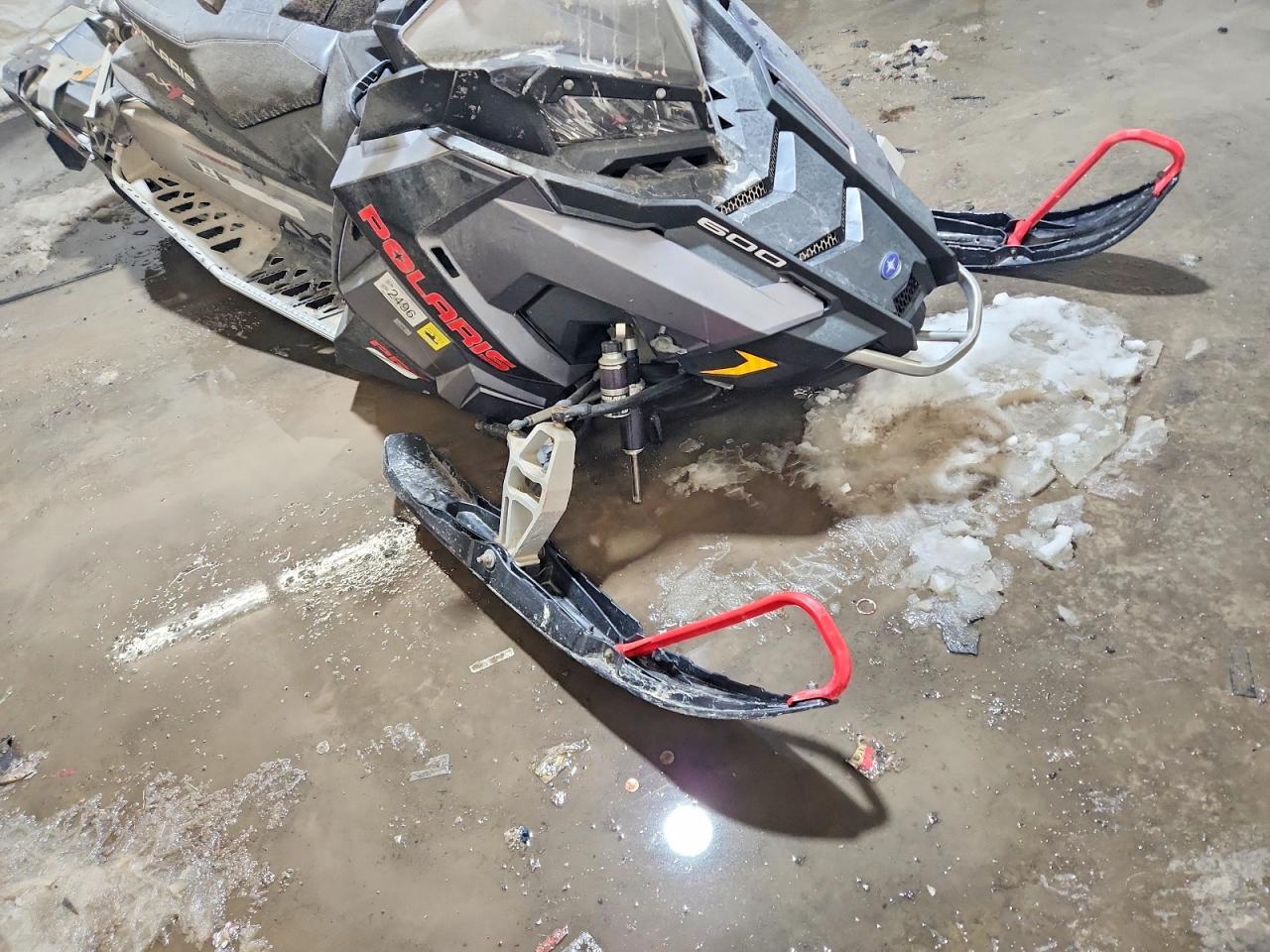 2015 Polaris 600 Switch