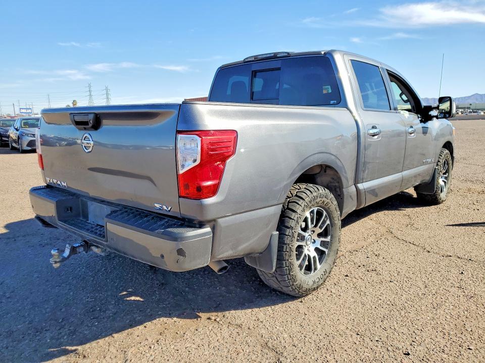 2021 Nissan Titan SV