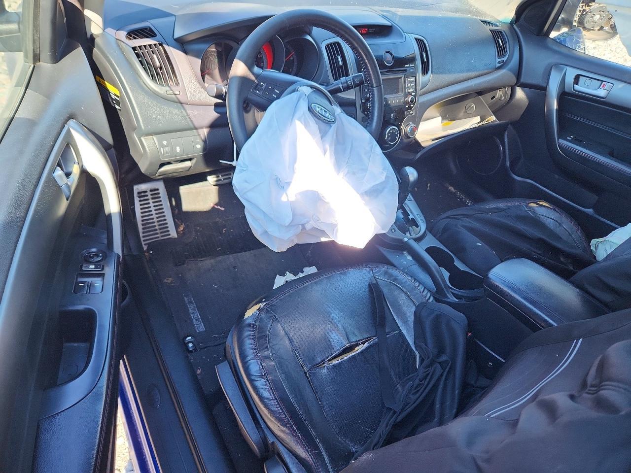 2010 KIA Forte sx