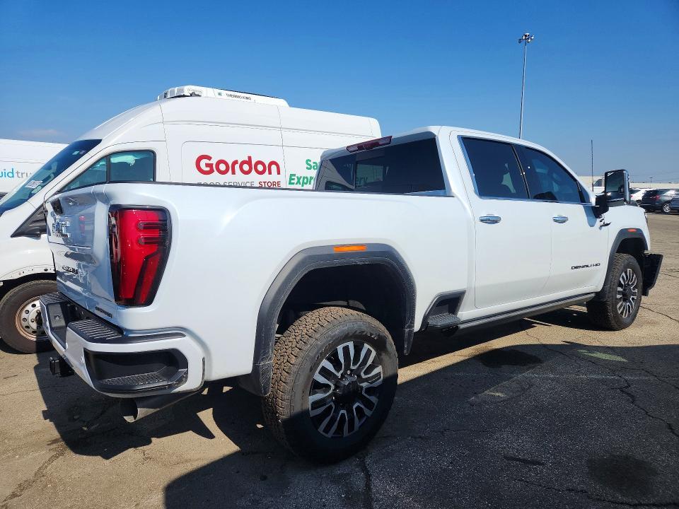 2026 GMC Sierra K3500 Denali Ultimate
