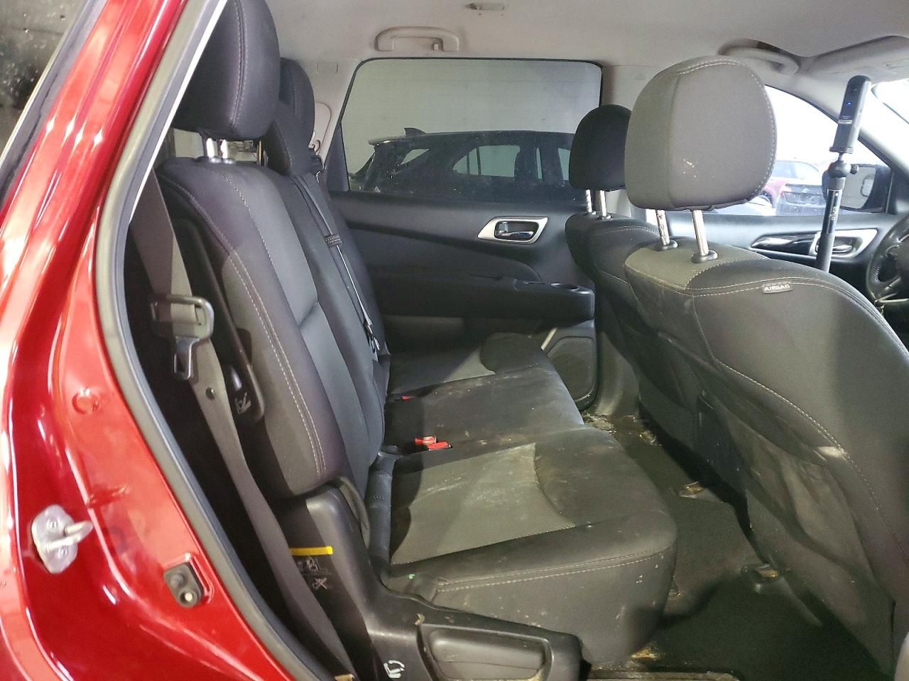 2017 Nissan Pathfinder s