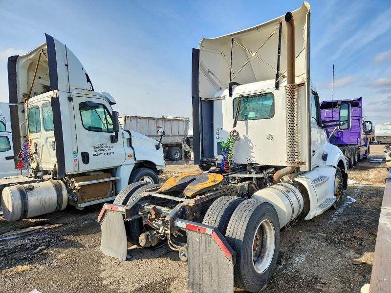 2014 Kenworth T680 Semi Truck