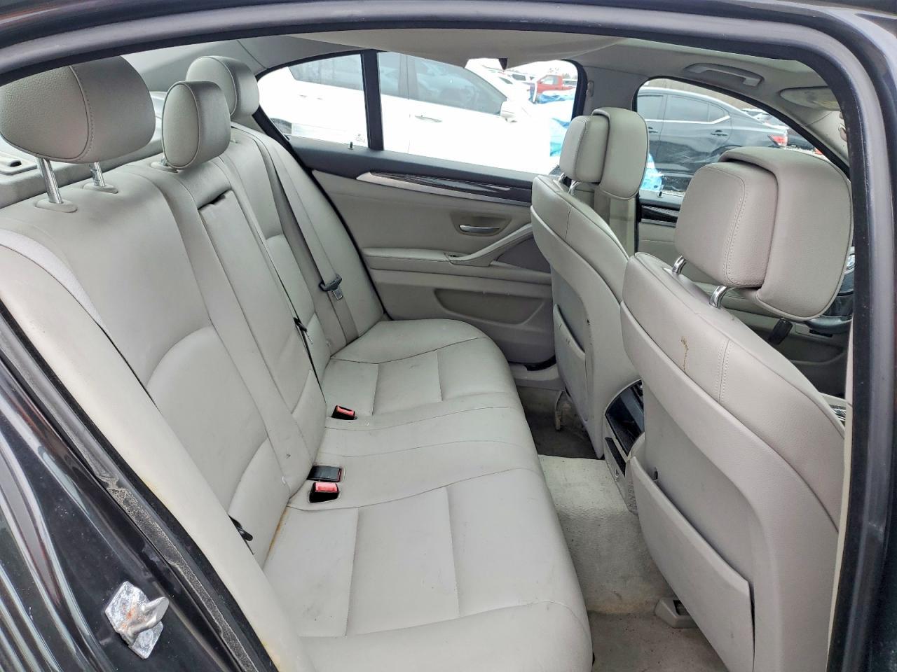 2012 BMW 528 i