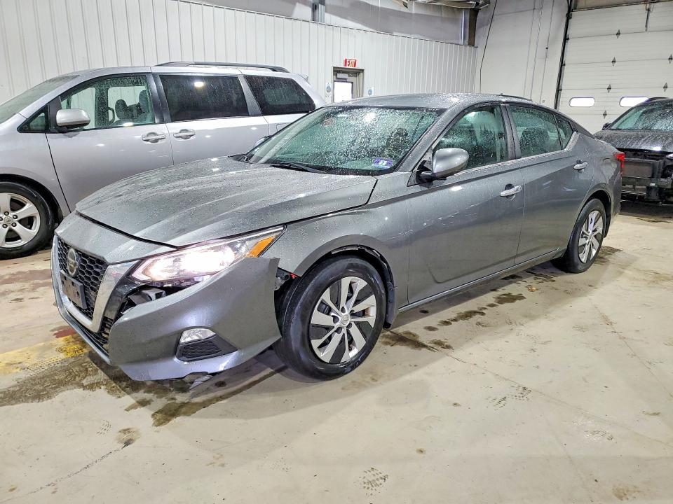 2019 Niss Altima