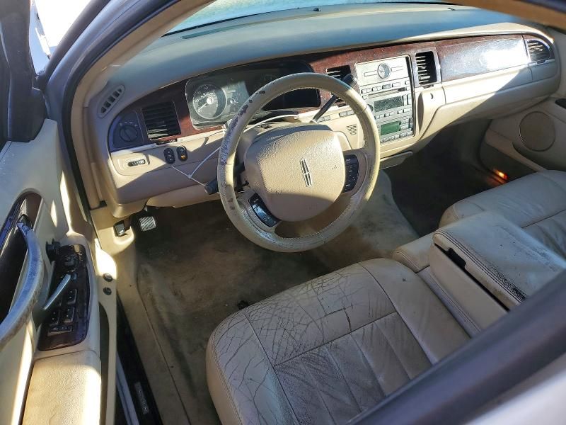 2007 Lincoln Town car Signature