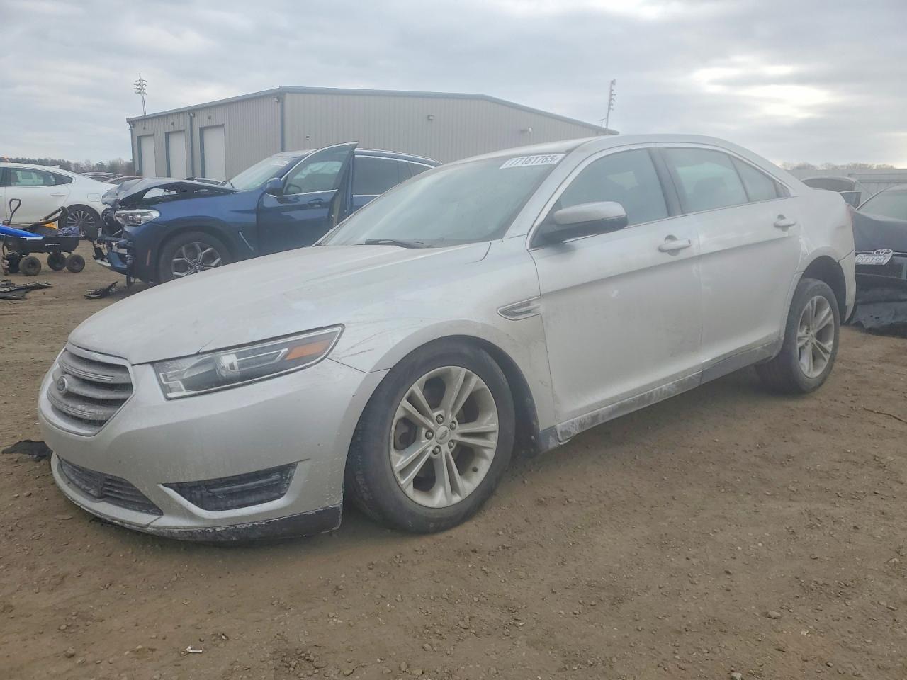 2018 Ford Taurus sel
