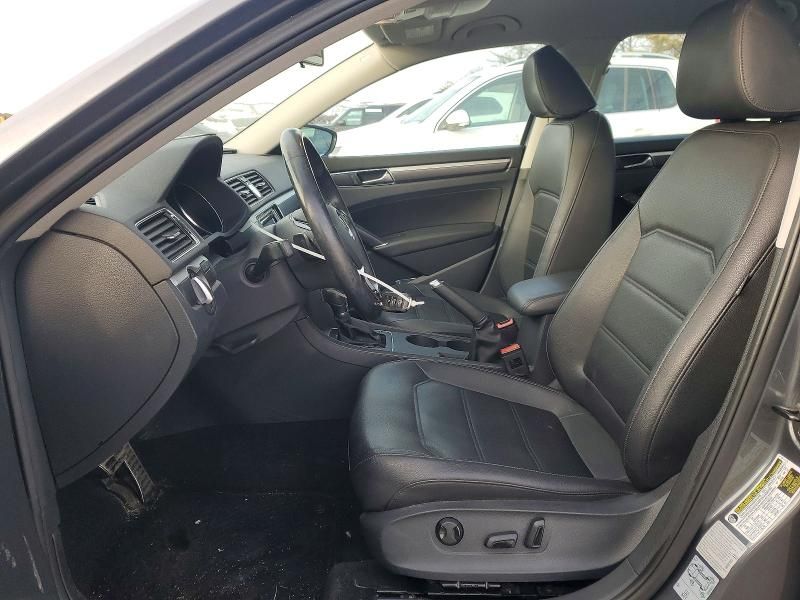 2017 Volkswagen Passat R-line