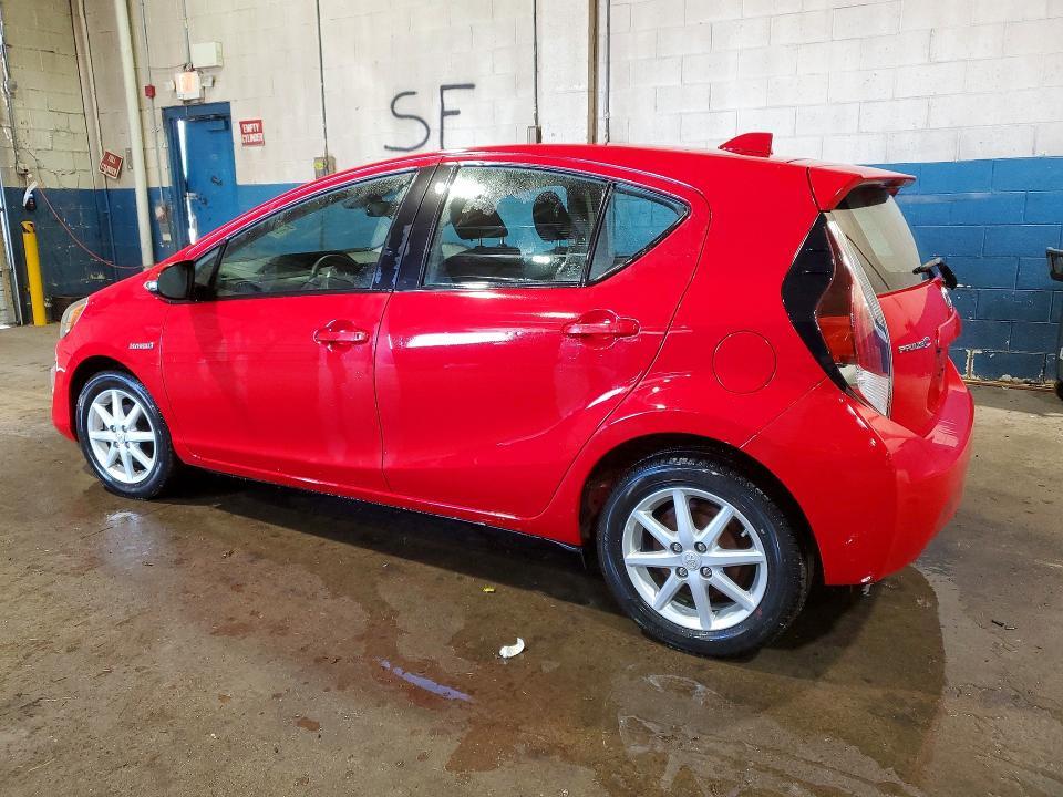 2016 Toyota Prius c Three