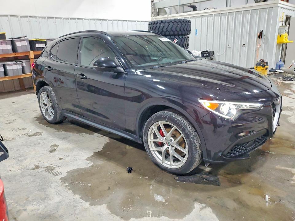 2019 Alfa Romeo Stelvio ti