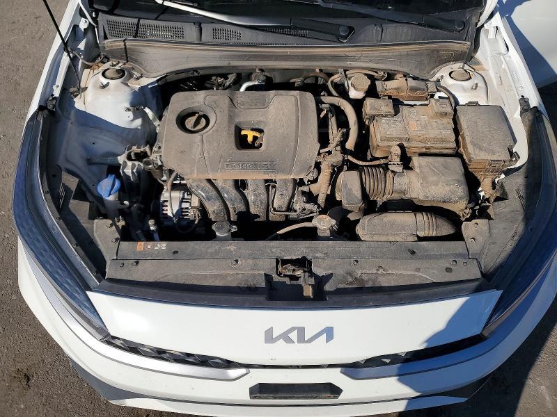 2023 KIA Forte lx