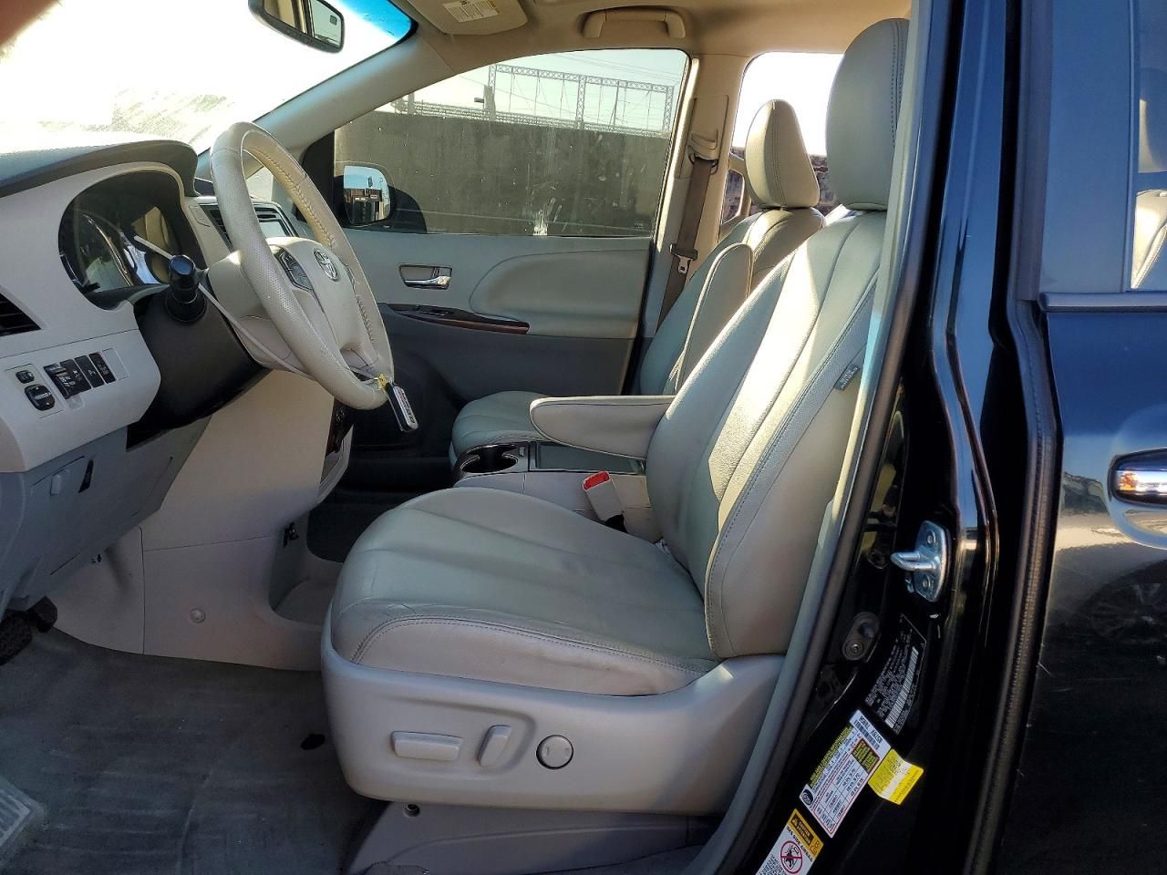 2014 Toyota Sienna xle