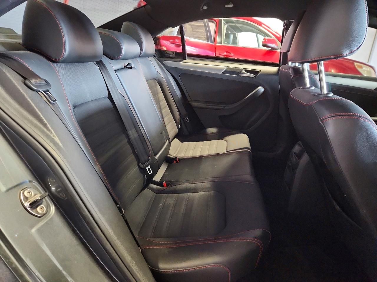 2012 Volkswagen Jetta gli