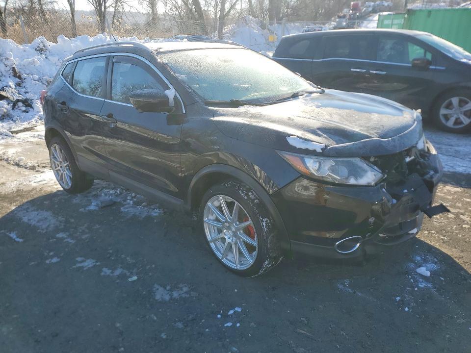 2017 Nissan Rogue Sport sl