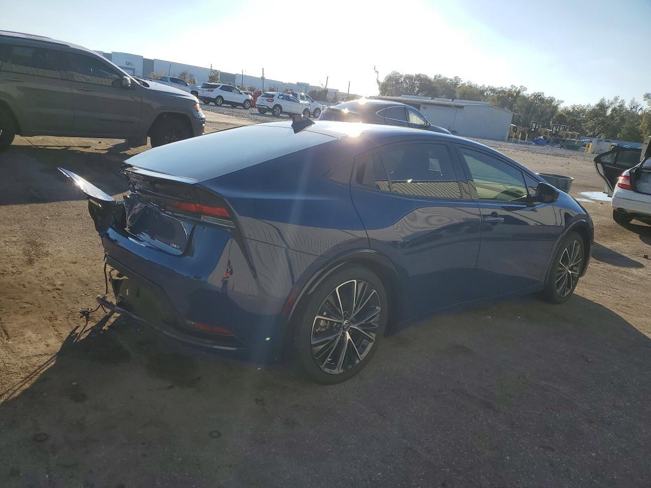 2024 Toyota Prius xle