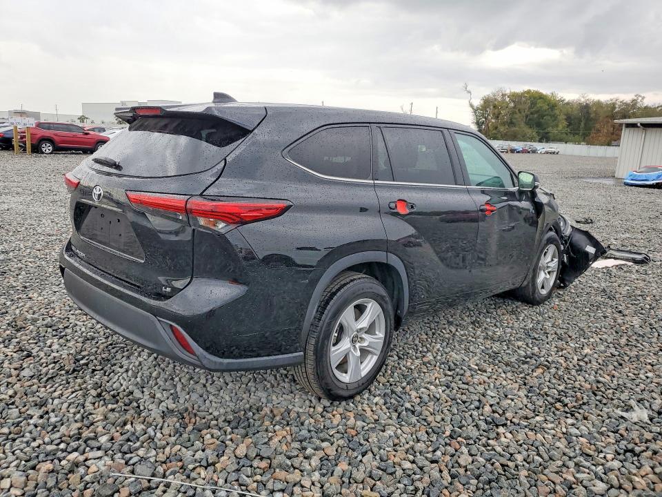 2021 Toyota Highlander le